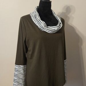 Olive and White Cowl Neck Sweater Sz L Striped Long Sleeves Top